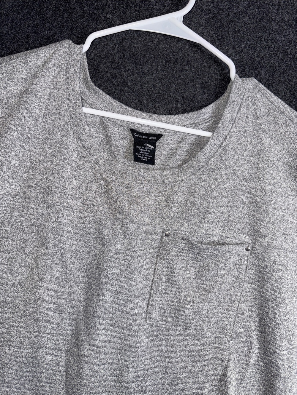 Calvin Klein Jeans Women's Light Gray Long Sleeve Pocket Tee